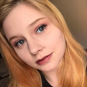 Meet your Posher, Caite